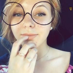 Meet your Posher, Isabel